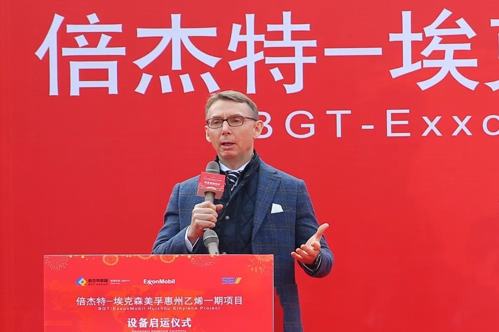 精诚合作 携试祠航--埃？？？？松梨谖靼惨蚁┮黄谙钅可璞钙粼说淅裨猜晒Γ
