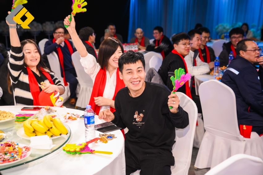 倍头条 | 同心聚力新征程 尊龙凯z6mg官网2023年会盛典圆满进行！